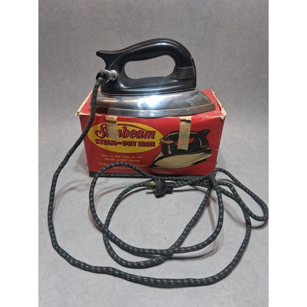 WWII Era Antique Sunbeam Steam Or Dry Iron With Box Made In USA 1940s Works